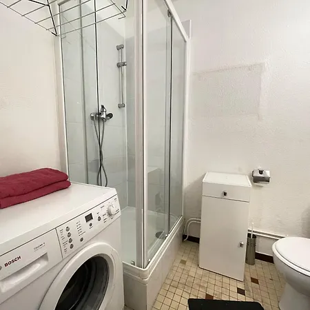 Cool Studio Louis Vicino Stazione/aereoporto Apartment
